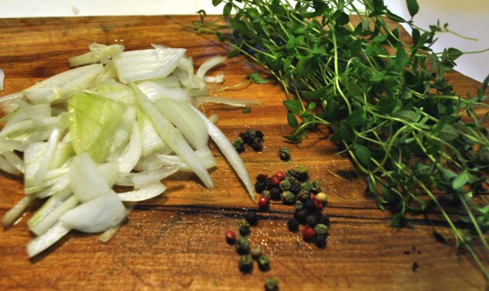 veganu-sipolu-zupa-sastavdalas